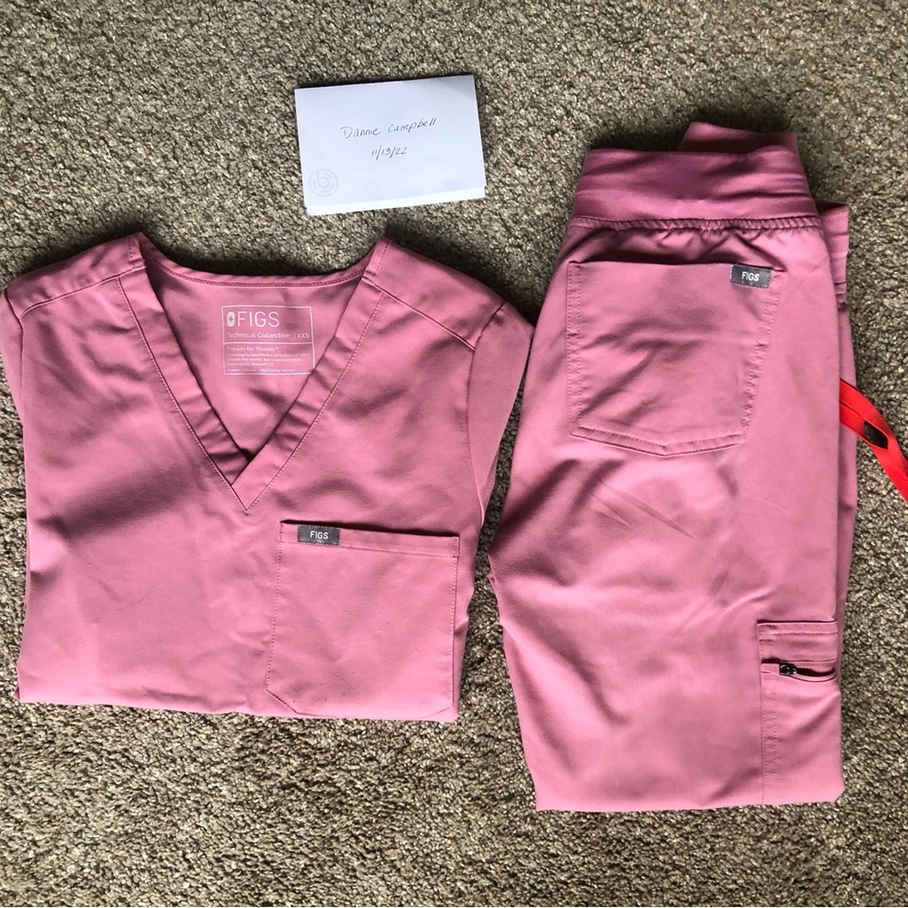 Figs scrubs